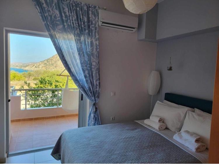 180 Degree Sea View Apartment Palaiochora Bagian luar foto